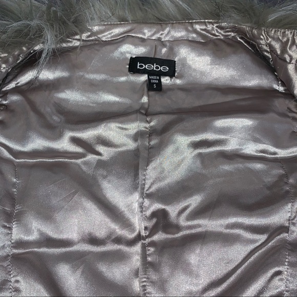 Bebe Faux Fur Feather Crop Vest Sz S - Picture 3 of 8